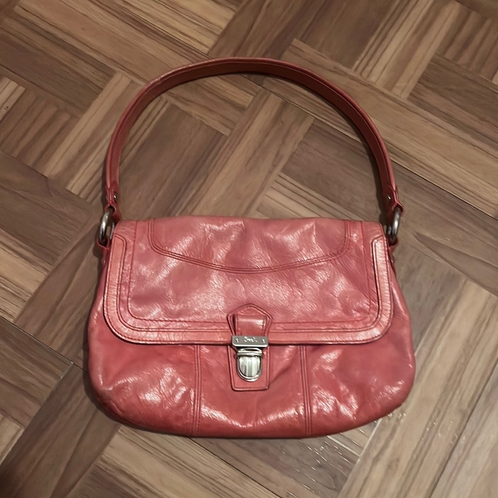 2000s vintage coach hand bag